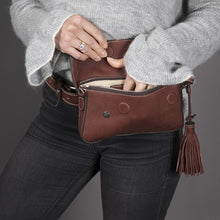 Load image into Gallery viewer, Antares Rio Leather Clutch Bag