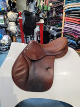 Load image into Gallery viewer, Consignment Antares Jump Saddle 15&quot;