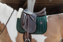 Load image into Gallery viewer, Kentucky Skin Friendly Velvet Dressage Saddle Pad