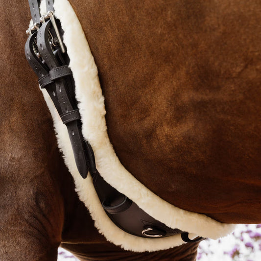 Kentucky Sheepskin Anatomic Dressage Girth
