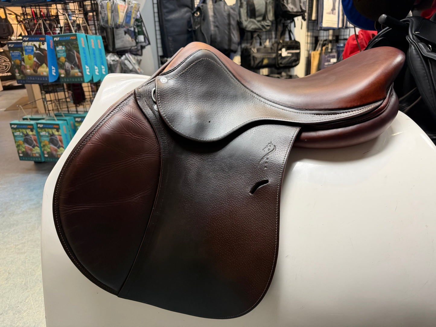 Used Antares Contact Jump Saddle