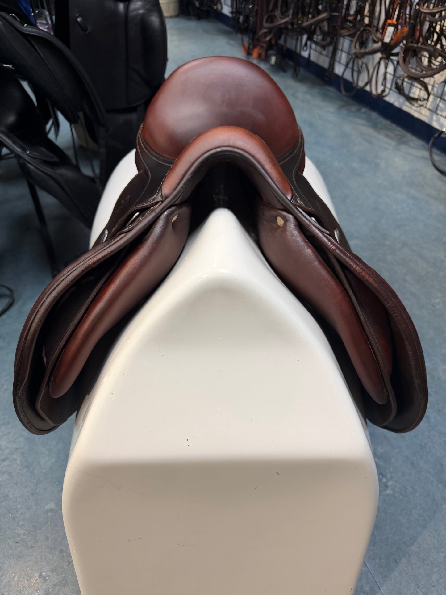 Used Antares Contact Jump Saddle