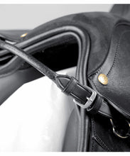 Load image into Gallery viewer, Waldhausen Rolled Leather Bucking Strap
